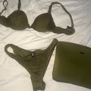 Triangl “Sara Pine” bikini. NEVER WORN size MEDIUM top & bottom